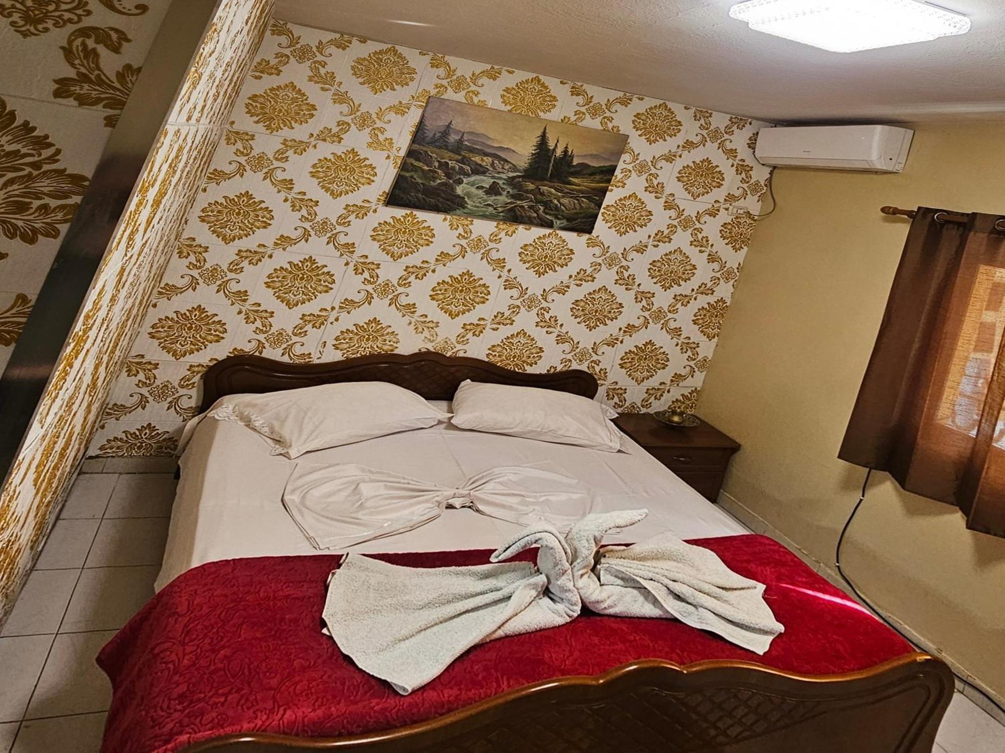 Hotel Dafina Tirana Zimmer foto