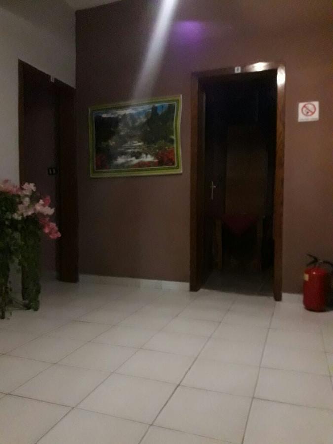 Hotel Dafina Tirana Exterior foto
