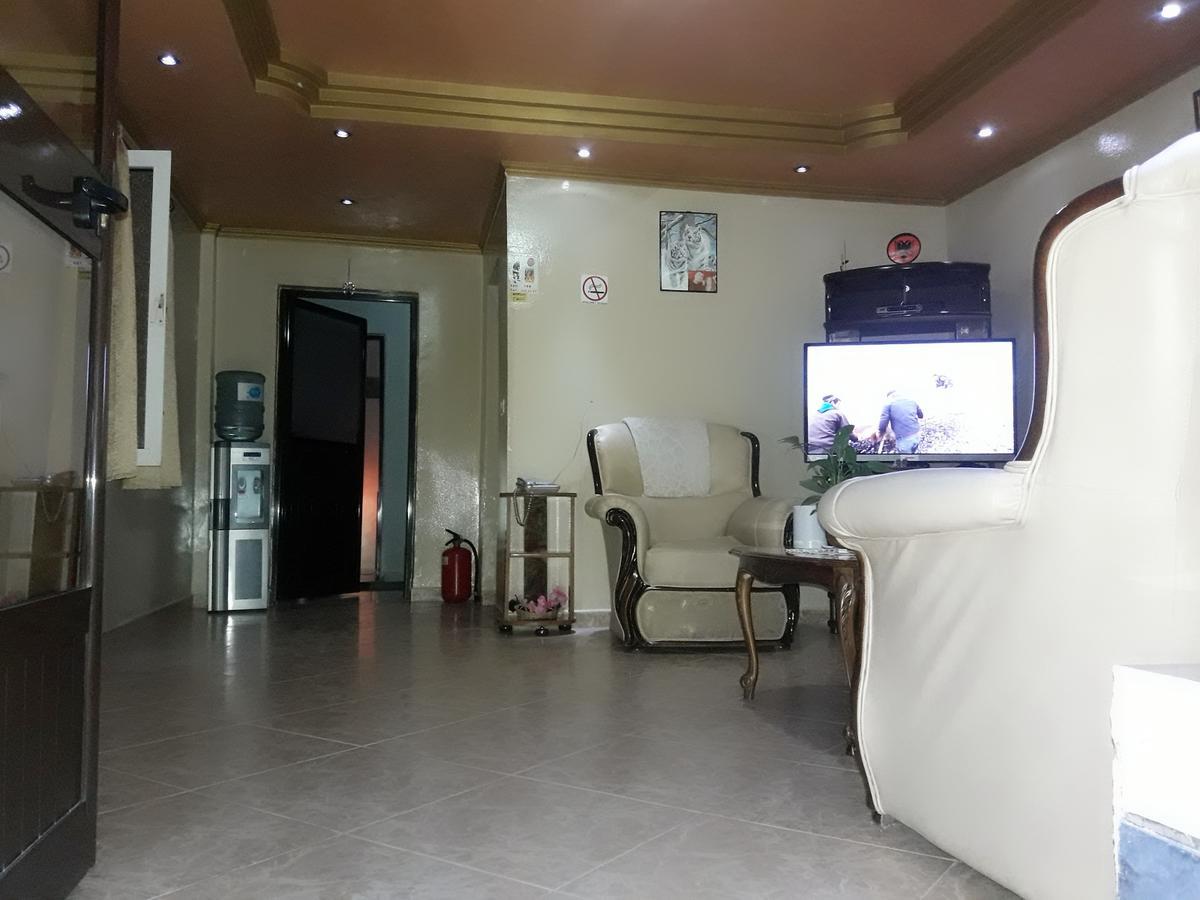 Hotel Dafina Tirana Exterior foto