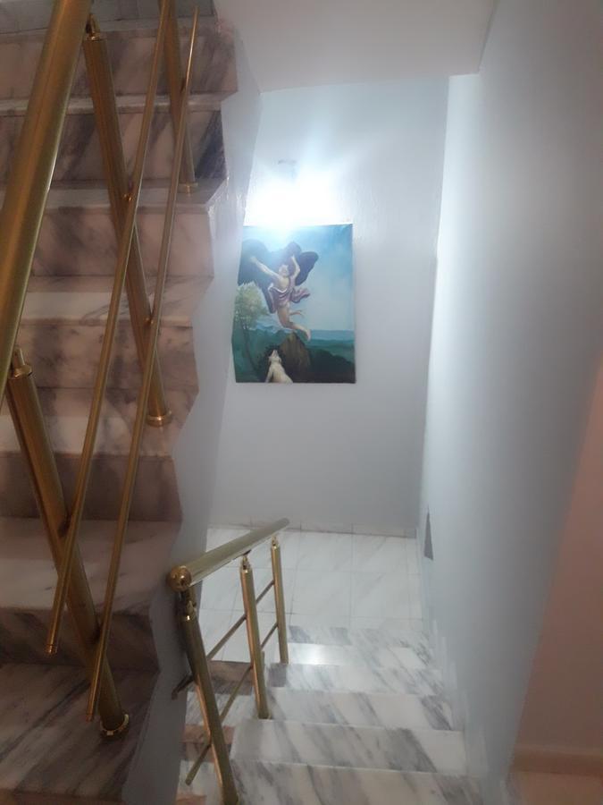 Hotel Dafina Tirana Exterior foto